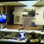 Mulher Bêbada Seduzindo Policiais Mulher Bêbada Seduzindo Policiais