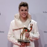 Justin Bieber é Premiado com Veado de Ouro Justin Bieber é Premiado com Veado de Ouro