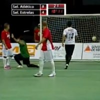 FalcÃ£o Faz GolaÃ§o em Jogo das Estrelas do Futsal