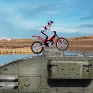 Pratique Motocross em Terreno Militar