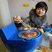 Restaurante Chines Serve Comida em Mini Privadas