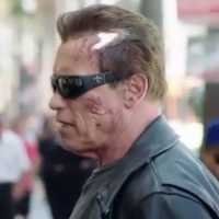 Schwarzenegger Faz Pegadinha em Museu de Cera
