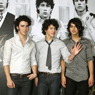 Jonas Brothers é Eleita a Pior Banda do Ano