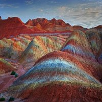 Conheça as Belíssimas Montanhas Coloridas da China