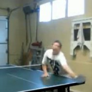 Ping Pong Improvisado na Garagem