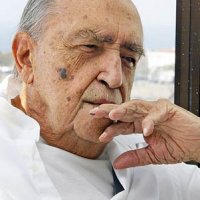 Oscar Niemeyer Morre aos 104 Anos