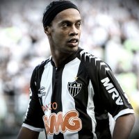 Deu Galo de Ronaldinho no Primeiro Clássico da Libertadores