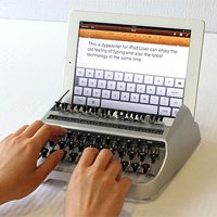 Designer Cria ProtÃ³tipo de Maquina de Escrever RetrÃ´ Para IPad
