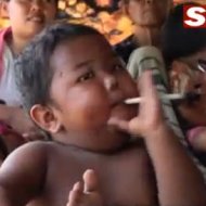 Menino de 2 Anos Fuma 40 Cigarros por Dia