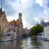 Fomos Até Bruges Para Mostrar as Locações da Comédia 'Na Mira do Chefe'