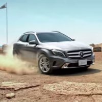 Mercedes Benz Faz Comercial com Mario Bros
