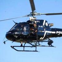 Helicóptero da Polícia Atira em Carro de Traficante