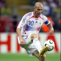 Zinedine Zidane - O Maestro do Futebol