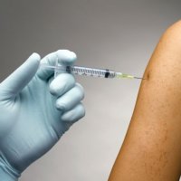 Vacinas Contra a Gripe MantÃªm Idosos Longe do Hospital