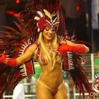 Juju Salemini Exibe Corpo Pintado no Carnaval