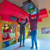 Casa Construída de Cabeça Para Baixo é Atração Turística na Alemanha