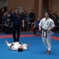 Knockout Diferente no Karate